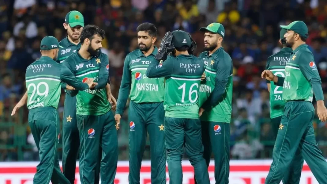 20 विश्व कप से पहले फ्लॉप शो के लिए पाकिस्तान के स्टार आजम खान को आड़े हाथों लिया गया