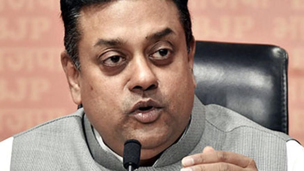 मणिपुर में गतिरोध खत्म करने के लिए पात्रा ने फिर राज्यपाल से मुलाकात की