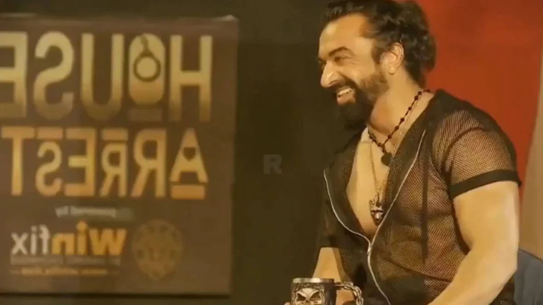 रियलिटी शो 'हाउस अरेस्ट' में 'अश्लील कंटेंट' को लेकर एजाज खान पर मामला दर्ज