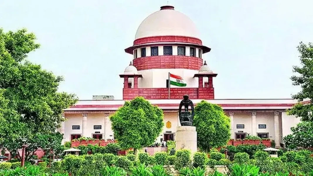 सुप्रीम कोर्ट ने रोहिंग्या निर्वासन रोकने वाली याचिकाओं पर जताई नाराज़गी